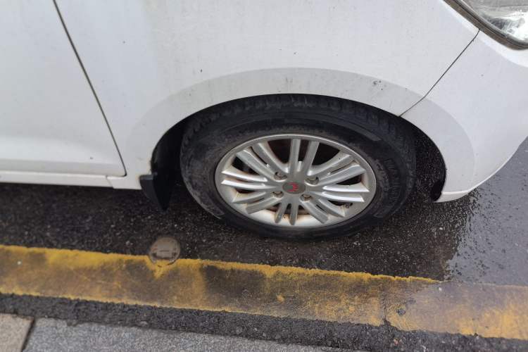 Used Wuling Hongguang 2015 1.5L S1 Standard China V-Emission Standards
