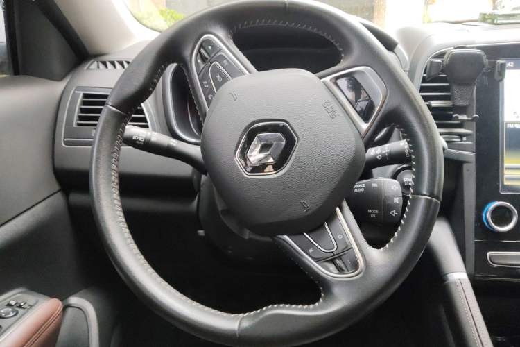Used Renault Koleos 2018 2.0L Two-Wheel Drive 120th Anniversary Limited Edition Steering Wheel