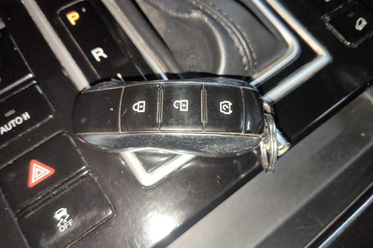 Used Dongfeng Fengon ix7 2020 2.0 TGDI Automatic Two-Wheel Drive Urban Luxury Edition
