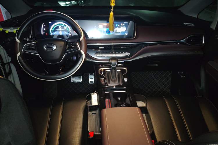 Used GAC Trumpchi M6 2023 PRO 270T DCT Luxury Edition Center Console