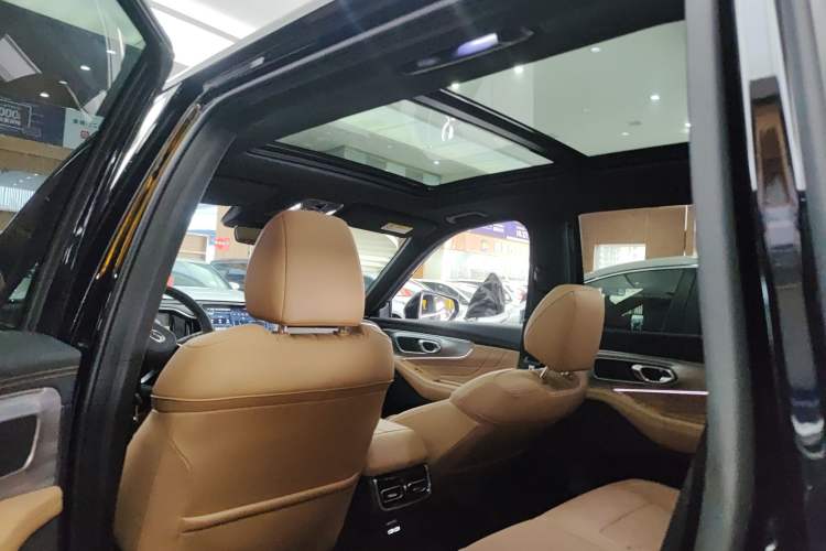 Used GAC Trumpchi GS8 2025 Linghang Series 2.0 TGDI Two-Wheel-Drive Luxury Edition 5 Seats
