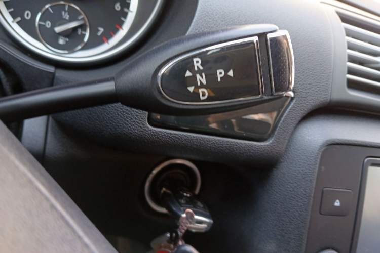 Used Mercedes-Benz R-Class 2017 R 320 4MATIC Business Edition Prestige Model