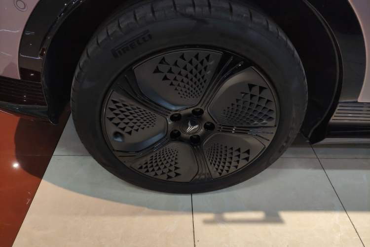 Used VOYAH COURAGE 2024 Four-Wheel Drive Global Edition