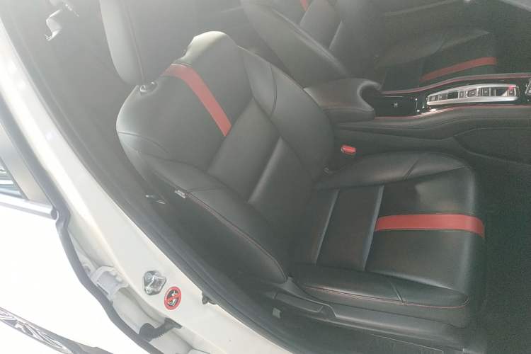 Used Everus VE-1 2021 S Pirelli Edition
