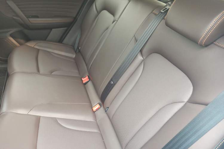 Used CHANGAN CS35PLUS 2019 1.6L Manual E-Link Upgrade Edition
