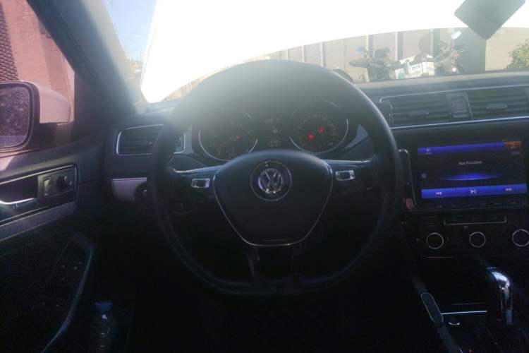 Used Volkswagen Sagitar 2017 230TSI Automatic Comfort Version