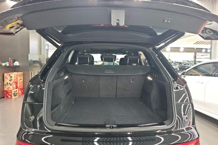 Used Audi Q5L 2023 40T Luxury Dynamic Model
