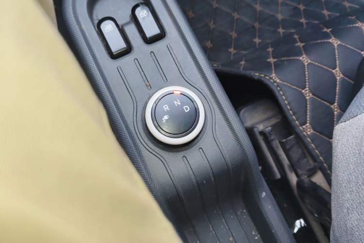 Used Wuling Hongguang MINIEV 2022 Macaron Premium Model – Lithium Iron Phosphate
