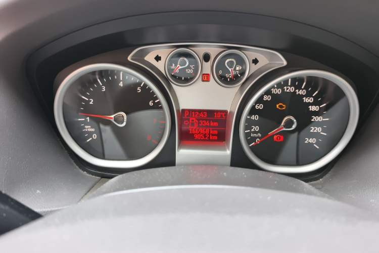 Used Ford Focus 2012 Sedan Classic 1.8L Automatic Fashion Edition