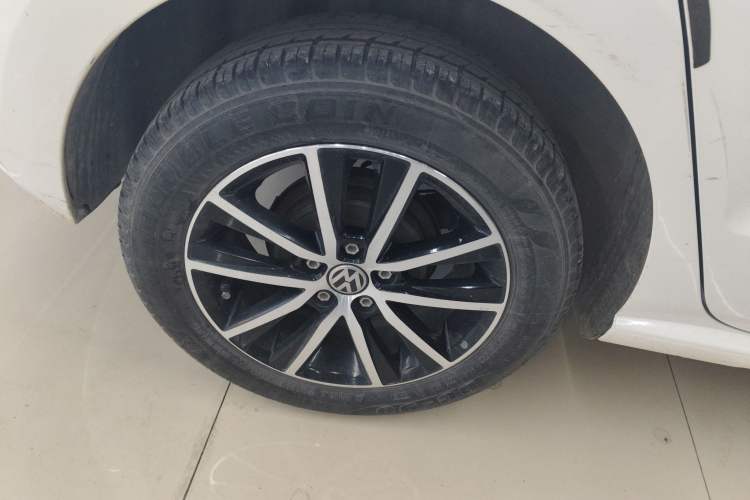 Used Volkswagen Polo 2016 1.4L Automatic Trendy Model Exterior 5