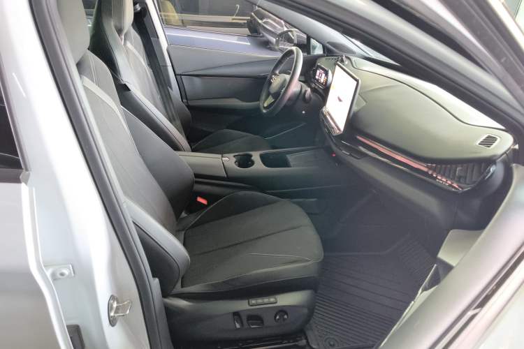 Used Volkswagen ID.UNYX 2024 Revised Pro Long-Range Version
