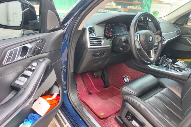 Used BMW X7 2020 xDrive40i Luxury Package with Leading Features
