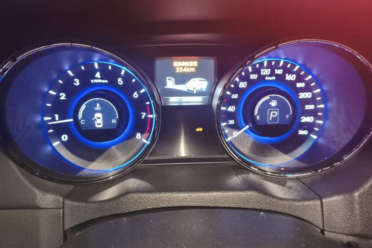 Used Hyundai Sonata 2011 2.0L Automatic Luxury Edition
