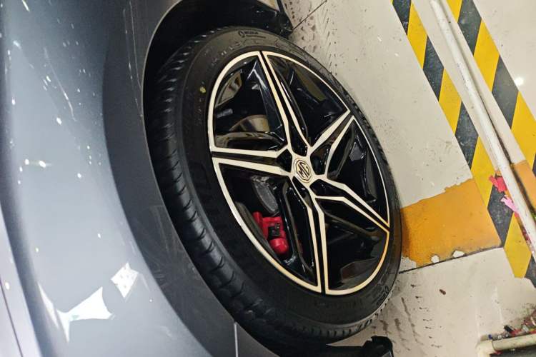 Used MG 7 2023 2.0T Automatic Trophy+ Ignition Glory Edition