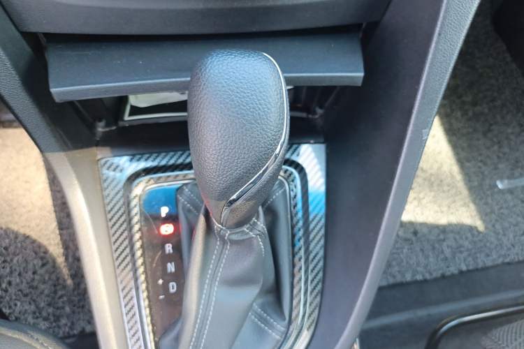 Used Buick Excelle GX 2019 18T Automatic Connected Elite Model China V Standard Gear Lever