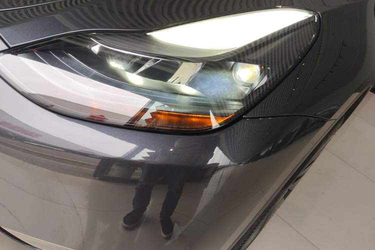 Used Tesla Model Y 2024 Long-Range All-Wheel-Drive Version
