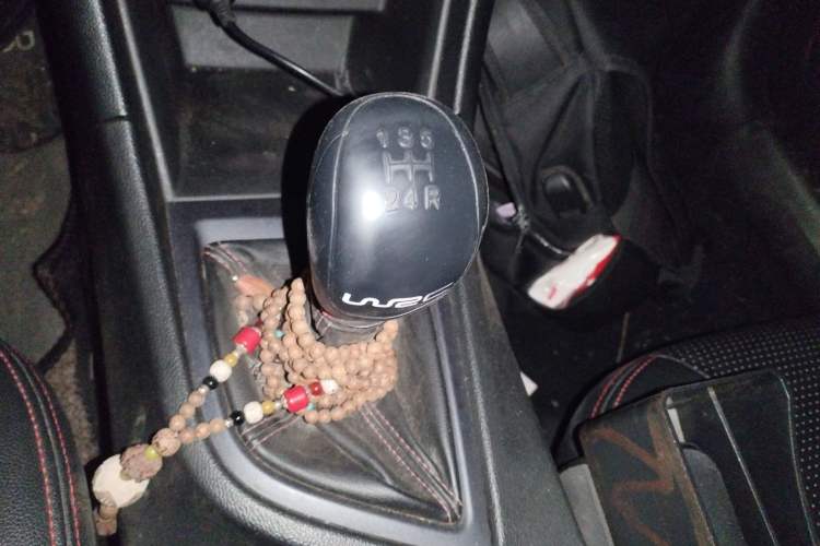 Used Chery Arrizo 5 2016 1.5L Manual Lingchao Edition Gear Lever