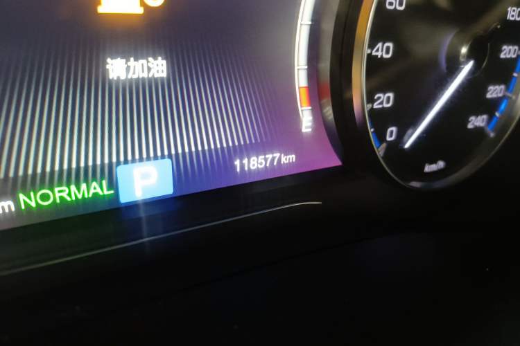 Used GAC Trumpchi M8 2018 320T Luxury Edition Odometer Close Up