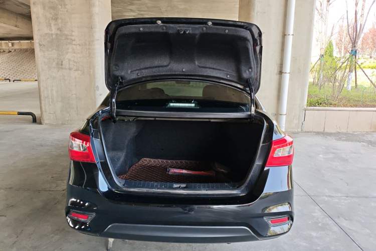 Used Nissan Sylphy 2021 Classic 1.6XE CVT Comfort Edition Trunk