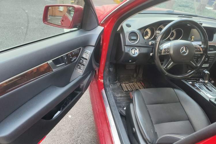 Used Mercedes-Benz C-Class 2013 C 260 CGI Elegant Model