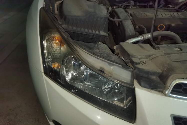 Used Chevrolet Cruze 2013 1.6L SL Sunroof Edition MT
