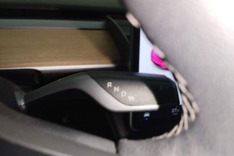 Used Tesla Model Y 2021 Long-Range All-Wheel-Drive Version 3D7