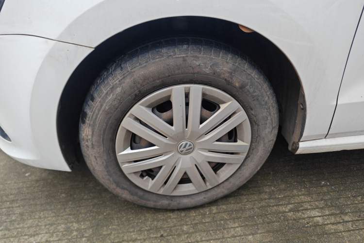 Used Volkswagen Polo 2018 1.5L Automatic Advanced Driving Model Left Front Wheel Hub