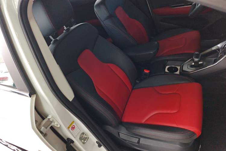 Used Haval H2s 2017 Red-Label 1.5T Dual-Clutch Luxury Model