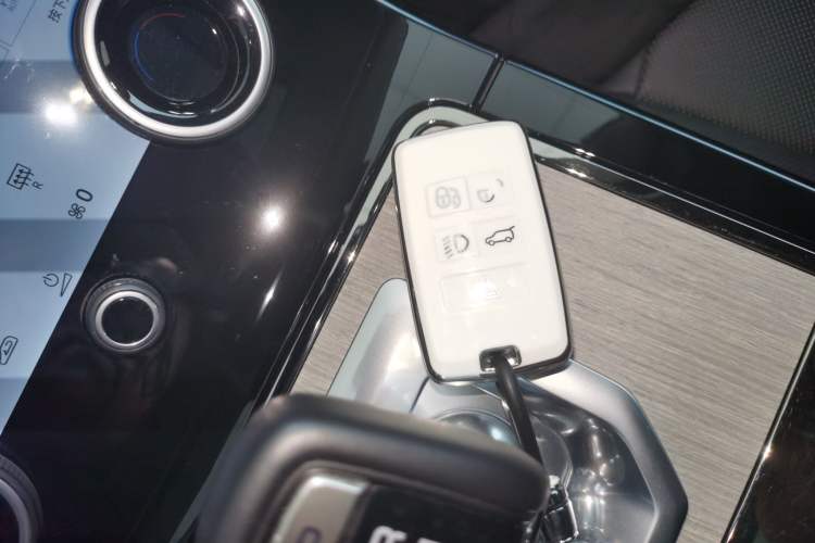 Used Land Rover Range Evoque 2022 Facelifted Aurora L 249 PS R-Dynamic Luxury Edition
