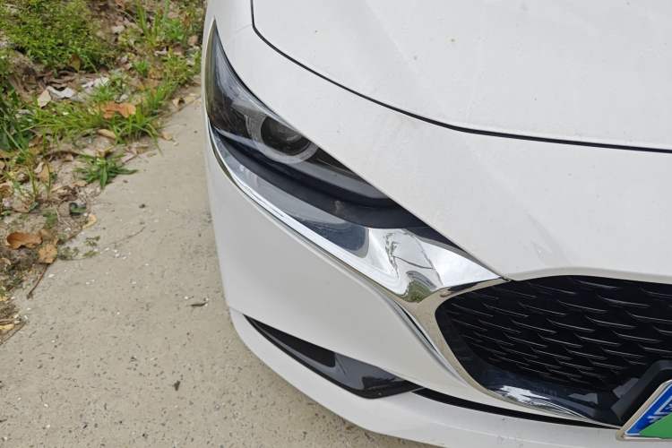 Used Mazda 3 Axela 2023 2.0L Automatic Zhiyao Edition Right Front Headlight