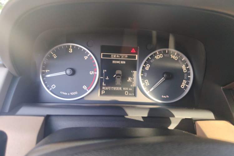 Used Land Rover Discovery 2011 3.0 SDV6 HSE Diesel Version Instrument Cluster