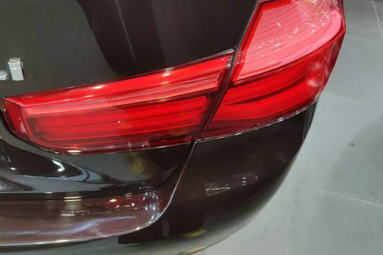 Used BMW 3 Series 2016 316Li Fashion Model Exterior 3