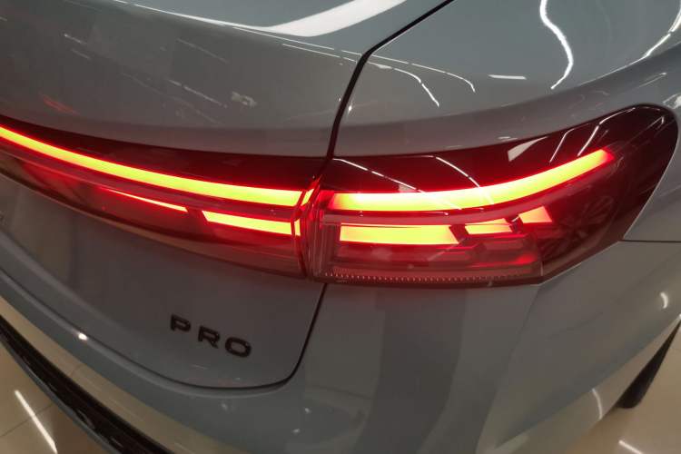 Used Volkswagen Passat 2025 Pro 380TSI Starry Dragon Luxury Edition