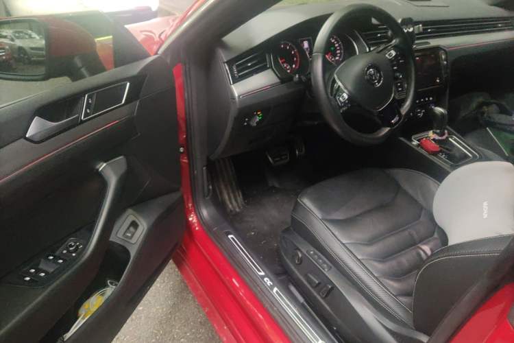 Used Volkswagen FAW-Volkswagen CC 2019 330TSI Glamour Edition China VI