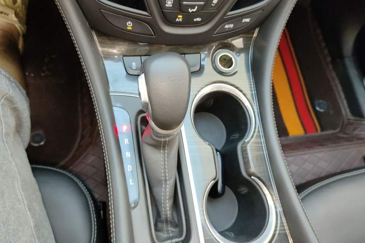 Used Buick Envision 2018 20T Two-Wheel-Drive Elite Model