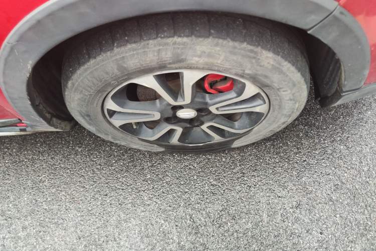 Used Geely Auto Vision X3 2017 1.5L Manual Luxury Model Right Front Wheel Hub