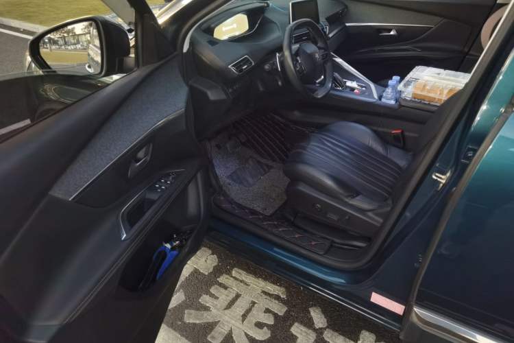 Used Peugeot 5008 2017 380THP 7-Seater Luxury Edition