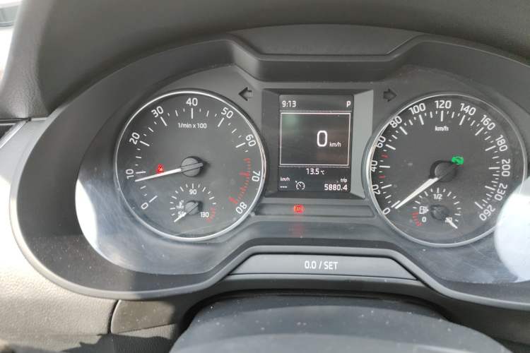 Used Skoda Octavia 2017 1.6L Automatic Smart Drive Edition Instrument Cluster