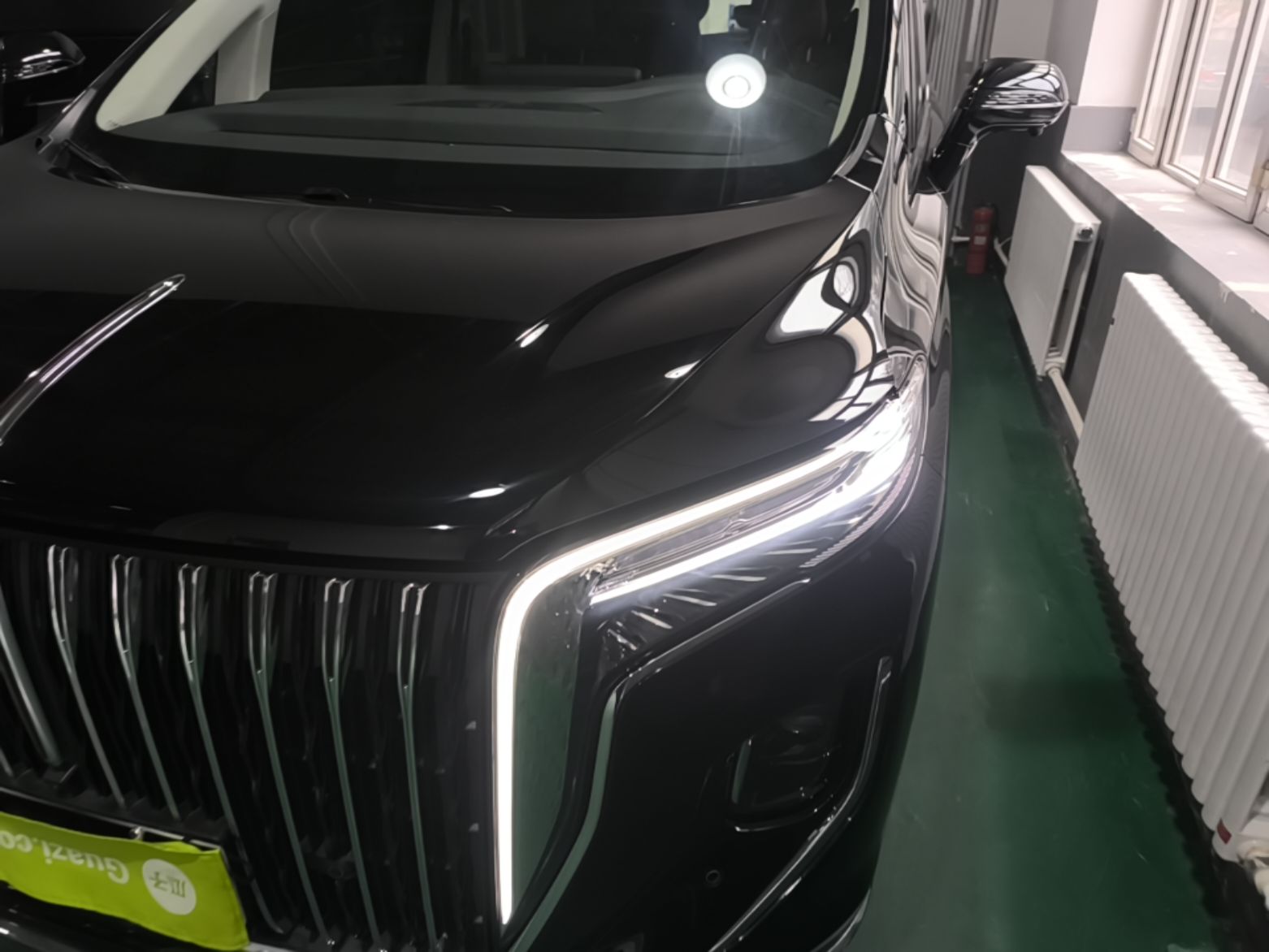 Hongqi HQ9 PHEV 2024 2.0T Four-Wheel Drive Business Edition — снимка 8