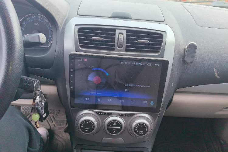 Used Bestune B50 2011 1.6L manual fashion version
