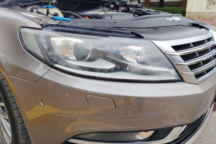 Used Volkswagen FAW-Volkswagen CC 2013 2.0 TSI Prestige Model Right Front Headlight