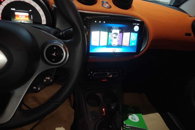 Used smart fortwo 2015 1.0L 52 kW Hardtop Passion Edition