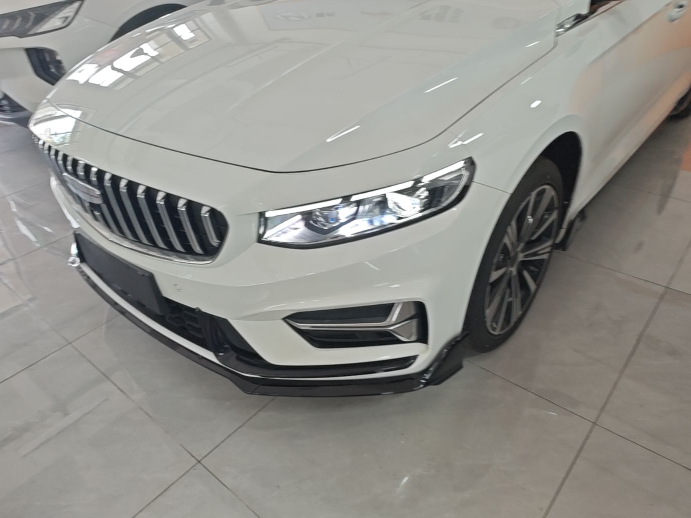 Geely Auto Preface 2025 Dongfang Yao 2.0TD Lanxing Edition — снимка 8