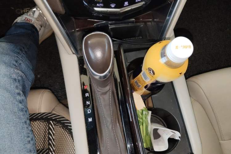 Used Cadillac XTS 2015 28T Comfort Model Gear Lever