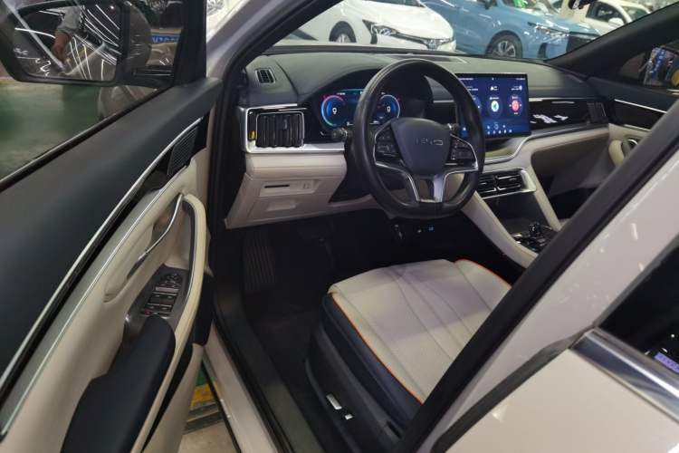 Used BYD Song PLUS New Energy 2023 Champion Edition DM-i 150KM Flagship PLUS
