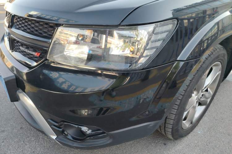 Used Dodge Journey 2016 2.4L Two-Wheel-Drive Touring Edition Left Front Headlight
