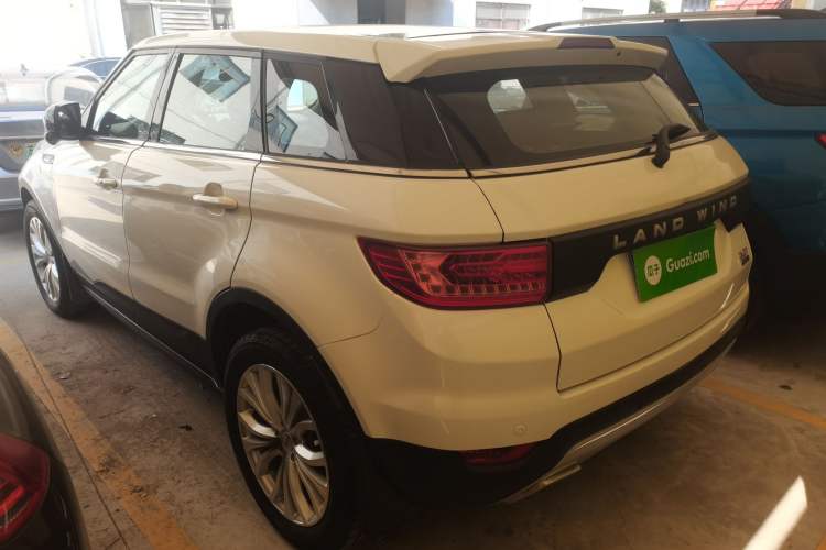 Used Land X7 2015 2.0T Panoramic Prestige Edition
