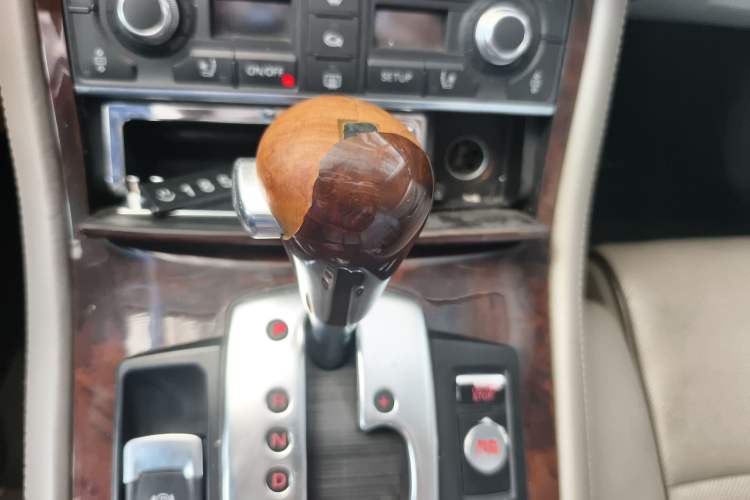 Used Audi A8 2009 A8L 2.8 FSI Standard Model Gear Lever