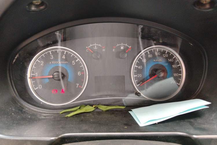 Used Dongfeng Fengon 330 2014 1.5L Manual Standard Edition DK15-02 Instrument Cluster