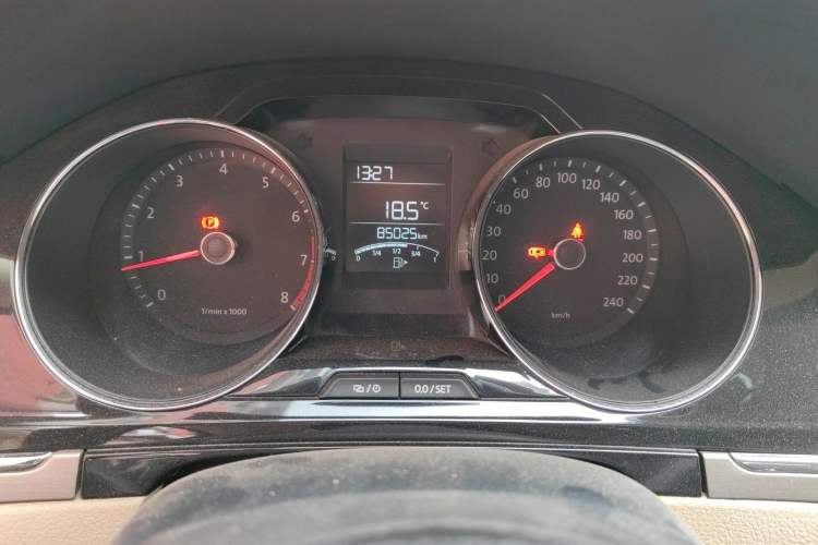 Used Volkswagen Bora 2014 1.6L Manual Comfort Model
